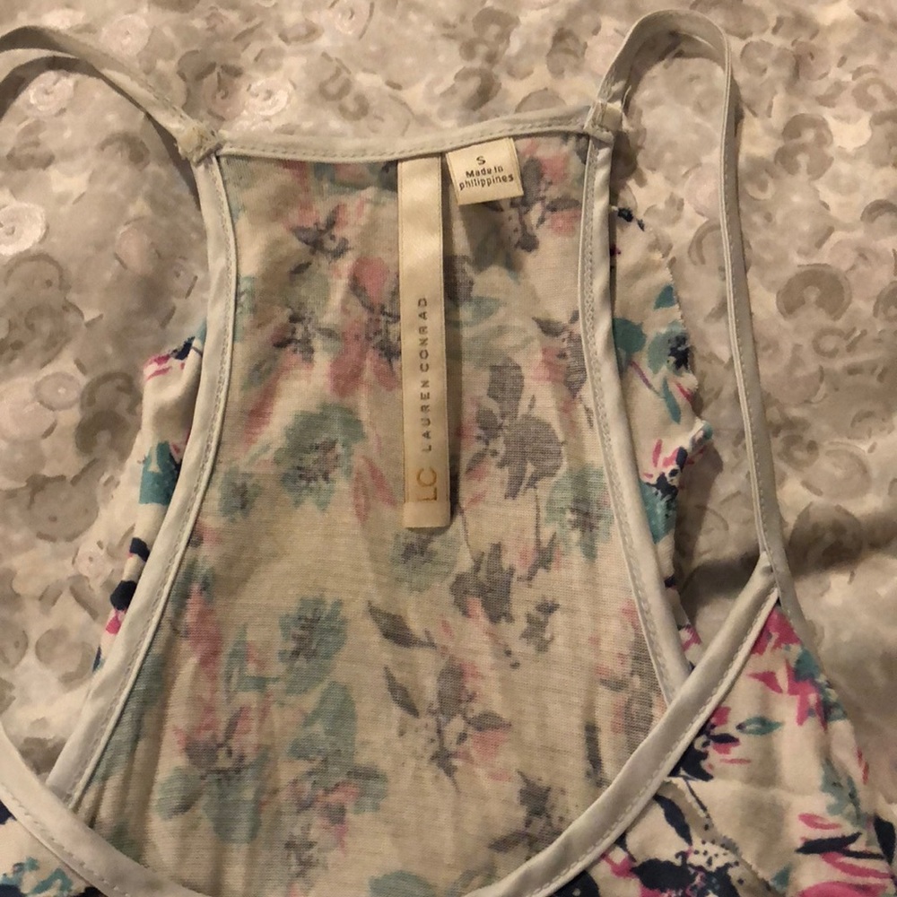Floral Racer Back Tank - Picture 3 of 3